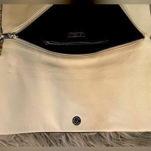 Clutch bag effect!